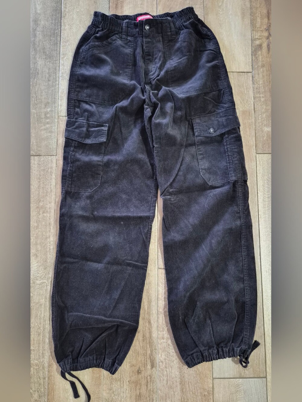 Unionbay Women Corduroy Cargo Straight Leg Black Pants Size 7/28W - Picture 2 of 10
